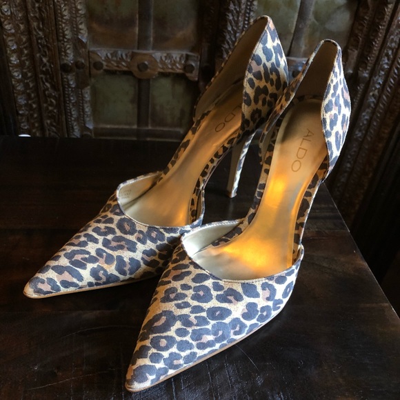 Gorgeous Suede Leopard Print Heels ♥️ - Picture 1 of 12